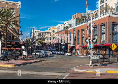 SAN DIEGO, Californie, USA - Gaslamp panneau d'entrée de la Cinquième Avenue dans le cœur historique du centre-ville de San Diego. Banque D'Images