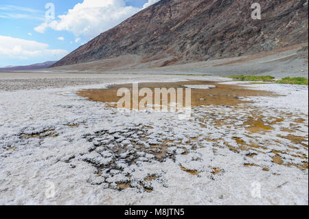 Plaines de sel près de Badwater Banque D'Images