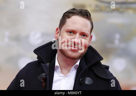 Berlin, Allemagne. 18 Mar, 2018. Berlin : la première mondiale de 'Jim Knopf et Luc le conducteur de locomotive' en face du centre Sony sur la Potsdamer Platz. Credit : Simone Kuhlmey/Pacific Press/Alamy Live News Banque D'Images