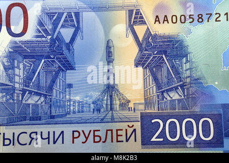 Un billet de deux mille roubles. L'argent de la Russie. Nouveaux billets de l'argent russe. 2000 roubles. L'argent neuf en Russie Banque D'Images