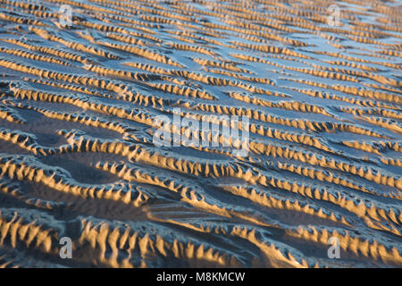Par la gauche les modèles marée descendante, près de Jenny Brown's Point, la baie de Morecambe, nord-ouest de l'angleterre UK Banque D'Images