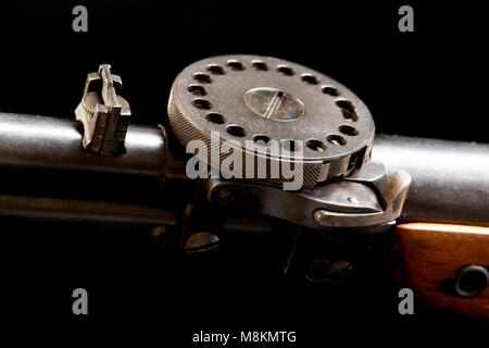 Un pistolet allemand Modèle Junior 5 Haenel carabine à répétition montrant le tambour magazine qui détient les granulés. À partir d'une collection de canons à air. England UK GO Banque D'Images