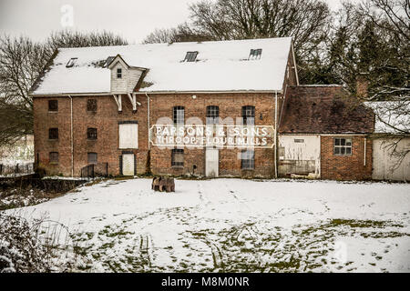 Bournemouth, Royaume-Uni. 18 mars 2018. Throop Mill à partir de dégeler à Bournemouth, Photo : Charlie Charlie Crédit : Raven Raven/Alamy Live News Banque D'Images