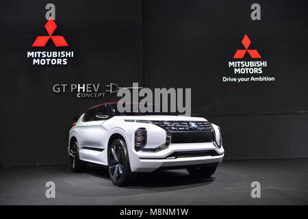 NONTHABURI - 29 novembre : PHEV Mitsubishi GT sur l'affichage à l'International Motor Expo 2017 La Thaïlande le 29 novembre 2017 dans Nonthaburi, Thaïlande. Banque D'Images