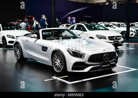 NONTHABURI - Novembre 29 : Mercedes-AMG SLC 43 voiture sur l'affichage à l'International Motor Expo 2017 La Thaïlande le 29 novembre 2017 dans Nonthaburi, Thaïlande. Banque D'Images