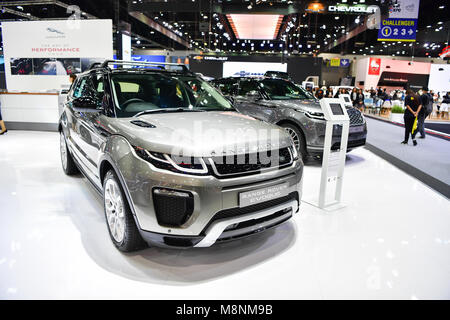 NONTHABURI - Novembre 29 : Range Rover Evoque voiture sur l'affichage à l'International Motor Expo 2017 La Thaïlande le 29 novembre 2017 dans Nonthaburi, Thaïlande. Banque D'Images