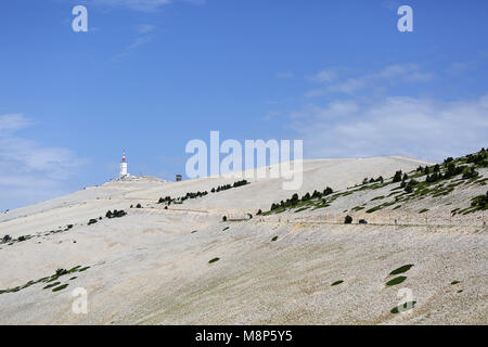 Route vers le sommet du Mont Ventoux, Provence, France. Banque D'Images