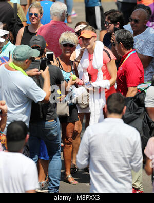 Key Biscayne, USA. 19 mars, 2018. Eugénie Bouchard à l'Open de Miami à Crandon Park Tennis Center le 3 avril 2016 à Key Biscayne, en Floride. People : Eugenie Bouchard Credit : tempêtes Media Group/Alamy Live News Banque D'Images