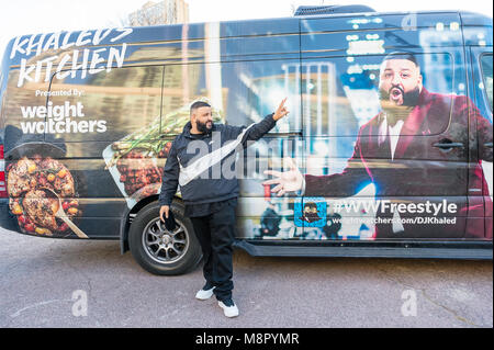 Toronto, Can. Mar 19, 2018. DJ Khaled décrites comme des Observateurs de Poids et DJ Khaled Khaled actuelle Cuisine du Tour au Roundhouse Park à Toronto, Canada le 19 mars 2018. Credit : Lu Chau/Photagonist Punch/media/Alamy Live News Banque D'Images