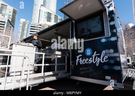 Toronto, Can. Mar 19, 2018. DJ Khaled décrites comme des Observateurs de Poids et DJ Khaled Khaled actuelle Cuisine du Tour au Roundhouse Park à Toronto, Canada le 19 mars 2018. Credit : Lu Chau/Photagonist Punch/media/Alamy Live News Banque D'Images