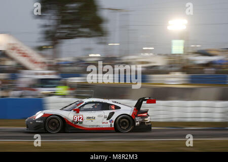 Porsche 911 RSR (912), l'équipe Porsche GT : Earl Bamber, Laurens Vanthoor, Gianmaria Bruni | conditions dans le monde entier Banque D'Images