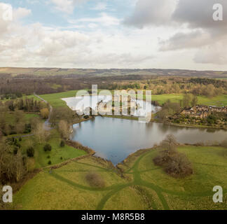 Vue aérienne du château de Leeds, dans le Weald of Kent, UK Banque D'Images