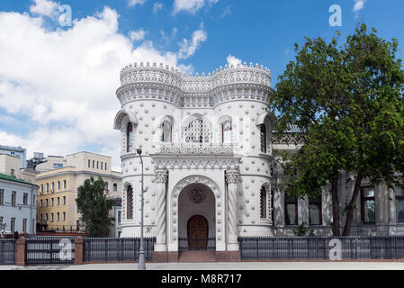 Morozov mansion en pseudo-sur rue Vozdvizhenka mauricienne en Russie. Banque D'Images