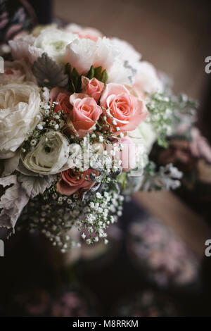 High angle close-up de cérémonie de mariage au bouquet Banque D'Images