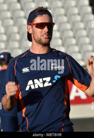 Auckland, Nouvelle-Zélande. Mar 20, 2018. Matt Henry de Blackcaps est en session de formation à l'Eden Park à Auckland le 20 mars 2018. Un test match contre l'Angleterre est prévu le 22 mars. Credit : Shirley Kwok/Pacific Press/Alamy Live News Banque D'Images