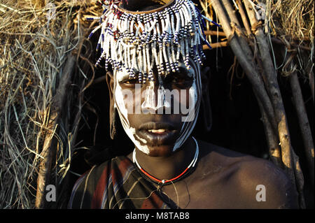 Femme de la tribu Mursi (Éthiopie) Banque D'Images