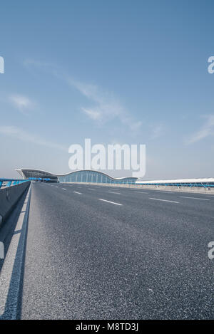 L'autoroute,route de l'aéroport Banque D'Images