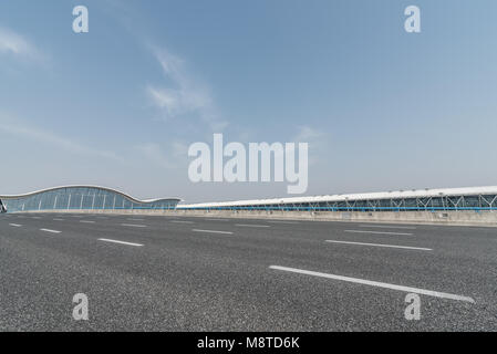 L'autoroute,route de l'aéroport Banque D'Images