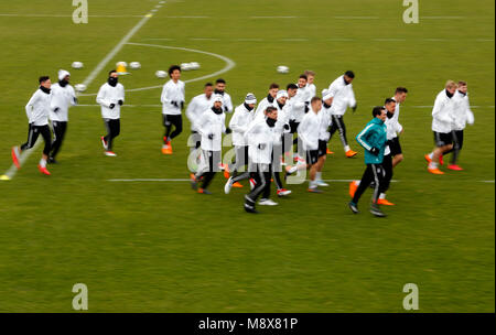 21 mars 2018, l'Allemagne, Düsseldorf : Allemagne team training session : Les joueurs d'exécution. L'Allemagne sont en raison de jouer l'Espagne dans une ambiance conviviale sur 23.03.2018. Photo : Ina Fassbender/dpa Banque D'Images