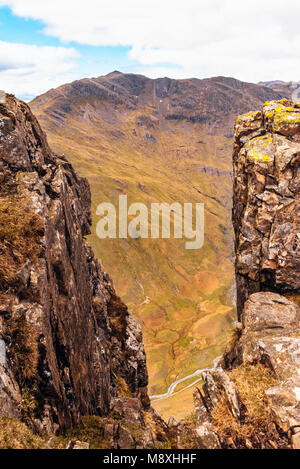 Bowfell de brochets de Stickle, l'un des Langdale Pikes dans le Lake District Banque D'Images