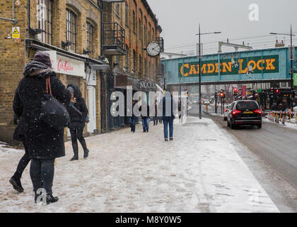 Camden Lock dans la neige. Neige neigeuse à Camden Londres Banque D'Images