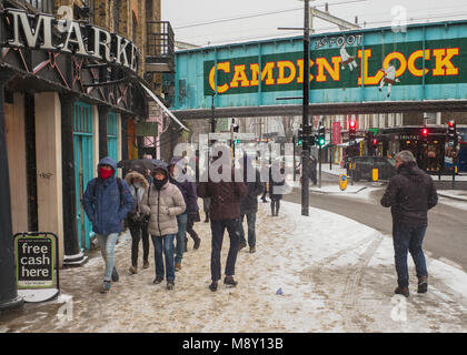 Camden Lock dans la neige. Neige neigeuse à Camden Londres Banque D'Images