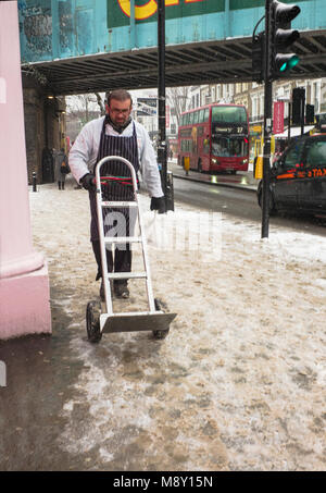 Camden Lock dans la neige. Neige neigeuse à Camden Londres Banque D'Images