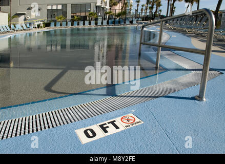 Piscine peu profonde sans permis de plongée. Banque D'Images