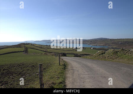 Vues sur le littoral irlandais et la campagne environnante du West Cork, Irlande. Banque D'Images