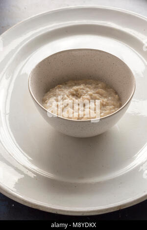 Bol de porridge ou à l'avoine Banque D'Images