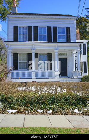 Voir l'historique de la Maison blanche à 112 Mercer Street, Princeton, New Jersey, la maison d'Albert Einstein à partir de 1935 jusqu'à sa mort en 1955 Banque D'Images