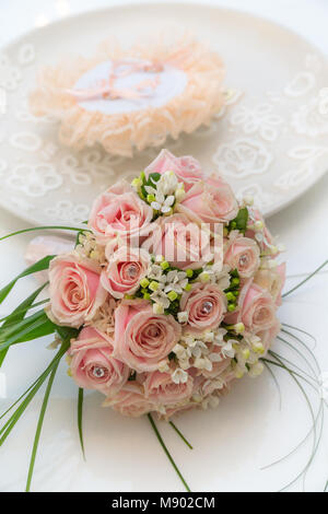 Mariée bouquet de roses Banque D'Images