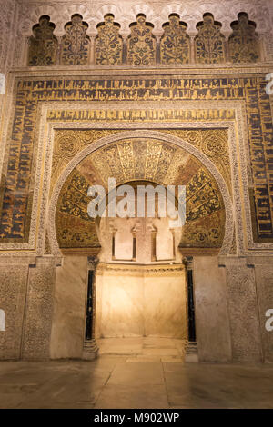 Cordoue, Espagne. Le Mihrab, à l'intérieur de la mosquée-cathédrale de Cordoue aka la Grande Mosquée de Cordoue. Banque D'Images