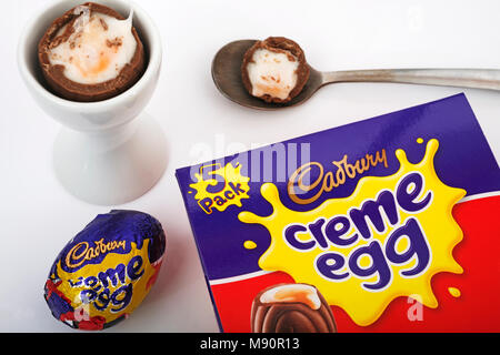 Cadbury creme egg Banque D'Images