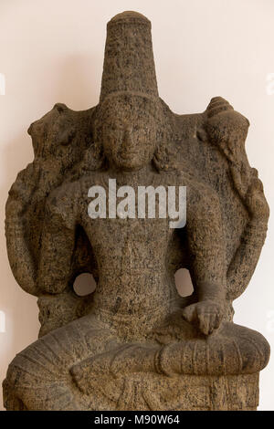 Musée national de Delhi. Vishnu. 10ème siècle A.D. Chola, Tamil Nadu. Pierre. Détail. L'Inde. Banque D'Images