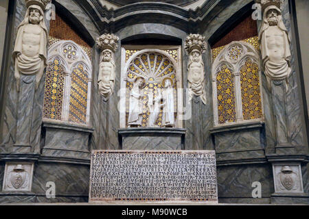 À l'intérieur de St Jean de Latran, l'église de Rome. L'Italie. Banque D'Images