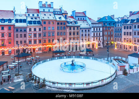 Place du marché de la vieille ville en matinée, Varsovie, Pologne. Banque D'Images