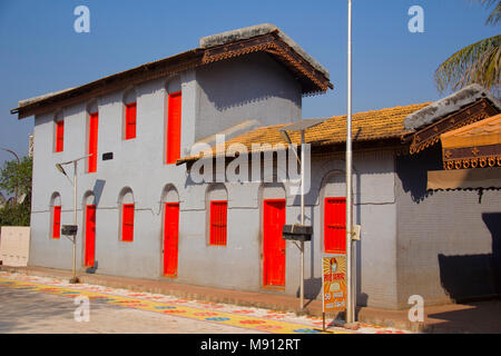 Une réplique de Sri Shirdi Sai Baba Sansthan à une distance de 25 km sur l'ancienne Bombay et Pune off highway dans Shirgaon. Ce temple a été construit par M. Prak Banque D'Images