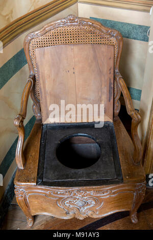 Vaux-le-vicomte. Une salle de bains privative. Des toilettes. La France. Banque D'Images