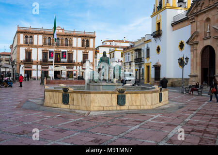 Ronda, Espagne. 19 janvier, 2018. Avis de Socorro place (Plaza del Socorro) et Fontaine de Hercules Banque D'Images