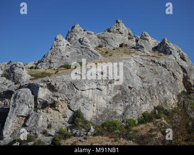 Vue sur le pic de montagne la Crimée, Koktebel Banque D'Images