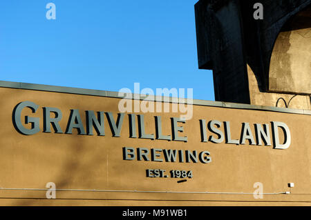 Granville Island Brewing company signe, Granville Island, Vancouver, BC, Canada Banque D'Images