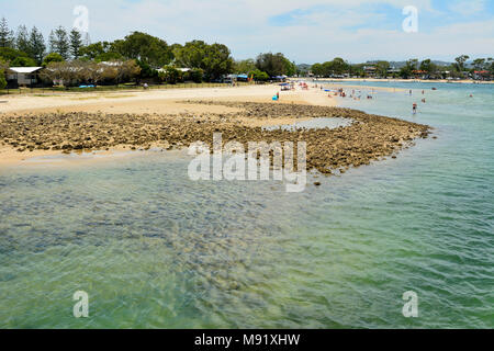 Tallebudgera Creek à Burleigh Heads sur la Gold Coast du Queensland, Australie. Banque D'Images