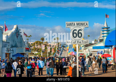 Route 66 fin du sentier à Santa Monica en Californie USA Banque D'Images