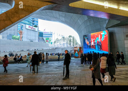 Séoul, Corée du Sud. 20 mars 2018 - Hera Séoul, Corée du Sud. La semaine de la mode. La vie hors de l'étapes Crédit : Marco Ciccolella/Alamy Live News Banque D'Images