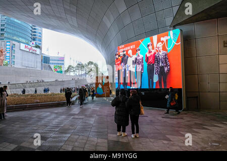 Séoul, Corée du Sud. 20 mars 2018 - Hera Séoul, Corée du Sud. La semaine de la mode. La vie hors de l'étapes Crédit : Marco Ciccolella/Alamy Live News Banque D'Images