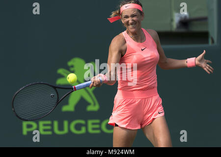 Miami, FL, USA. Mar 21, 2018. Miami, FL - Mars 21 : Viktoria Azarenka (BLR) en action ici bat Catherine Bellis (USA) 6363 2017 à l'Open de Miami qui a eu lieu au Centre de tennis à Crandon Park. Crédit : Andrew Patron/Zuma Wire Crédit : Andrew Patron/ZUMA/Alamy Fil Live News Banque D'Images