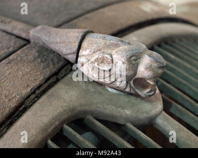 Bicester, UK. 21 mars, 2018. La vente de voitures classiques à prix abordable de la Jaguar Land Rover 'Collection'. Organisé par Brightwells à Bicester Bicester Oxfordshire Patrimoine UK 21/03/2018 Credit : Cabanel/Alamy Live News Banque D'Images