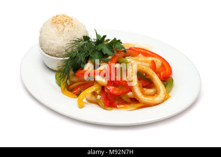 Anneaux de calmar - gourmet food isolated on white Banque D'Images