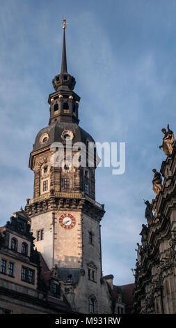 Tour Hausmann (Hausmannsturm) de la Place Royale (Residenzschloss) à Dresde, Saxe, Allemagne Banque D'Images